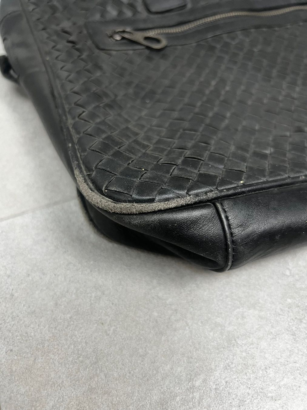 Bottega Veneta Taschen: Bottega Veneta Weekend Zip Bag – Gebraucht aus Biel/Bienne von sami0788480082 5