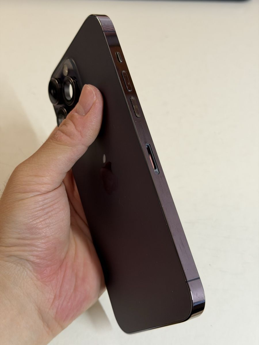 Apple Handys / Smartphones: Komplett iPhone 14 Pro Max  Gehäuse Pulled  – Gebraucht aus Chur von beverlyone 1
