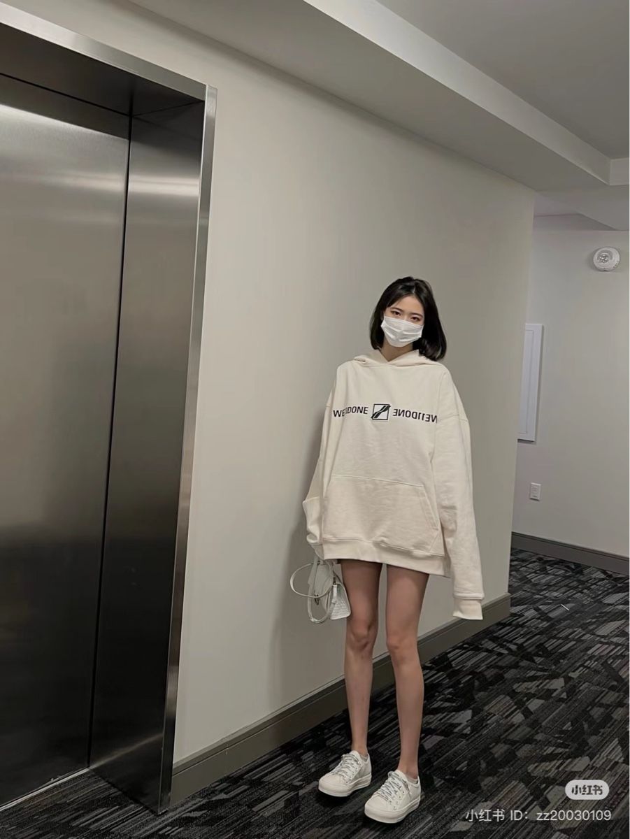 Maglioni & Felpe: We11done White Hoodie size S Oversized Style – Usato da Zug venduto da luc_8rvs 5