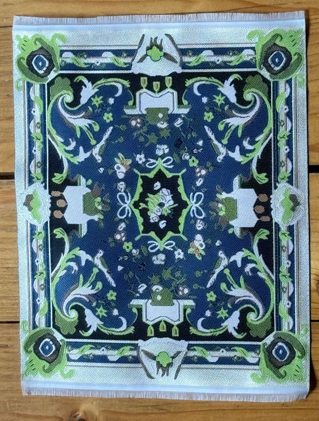 Case e mobili per bambole: Teppich Aubusson Puppenhaus – Usato da Grabs venduto da Puppestuebli