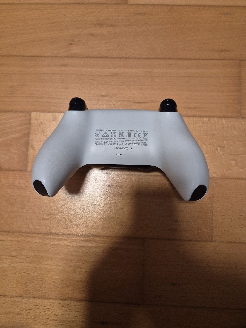 Sony Manettes: PS5 Dualsense Controller – D'occasion à Kloten par Juna771 1
