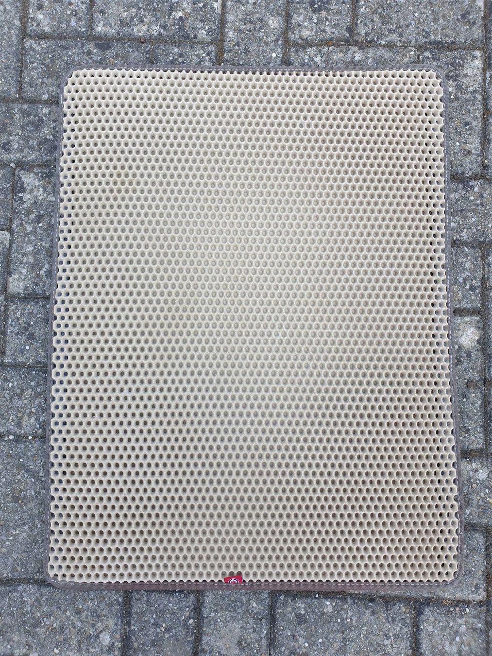 Tapis de sol: Orginal Kanada Katzenstreumatte – D'occasion à Riedtwil par Karius_baktus