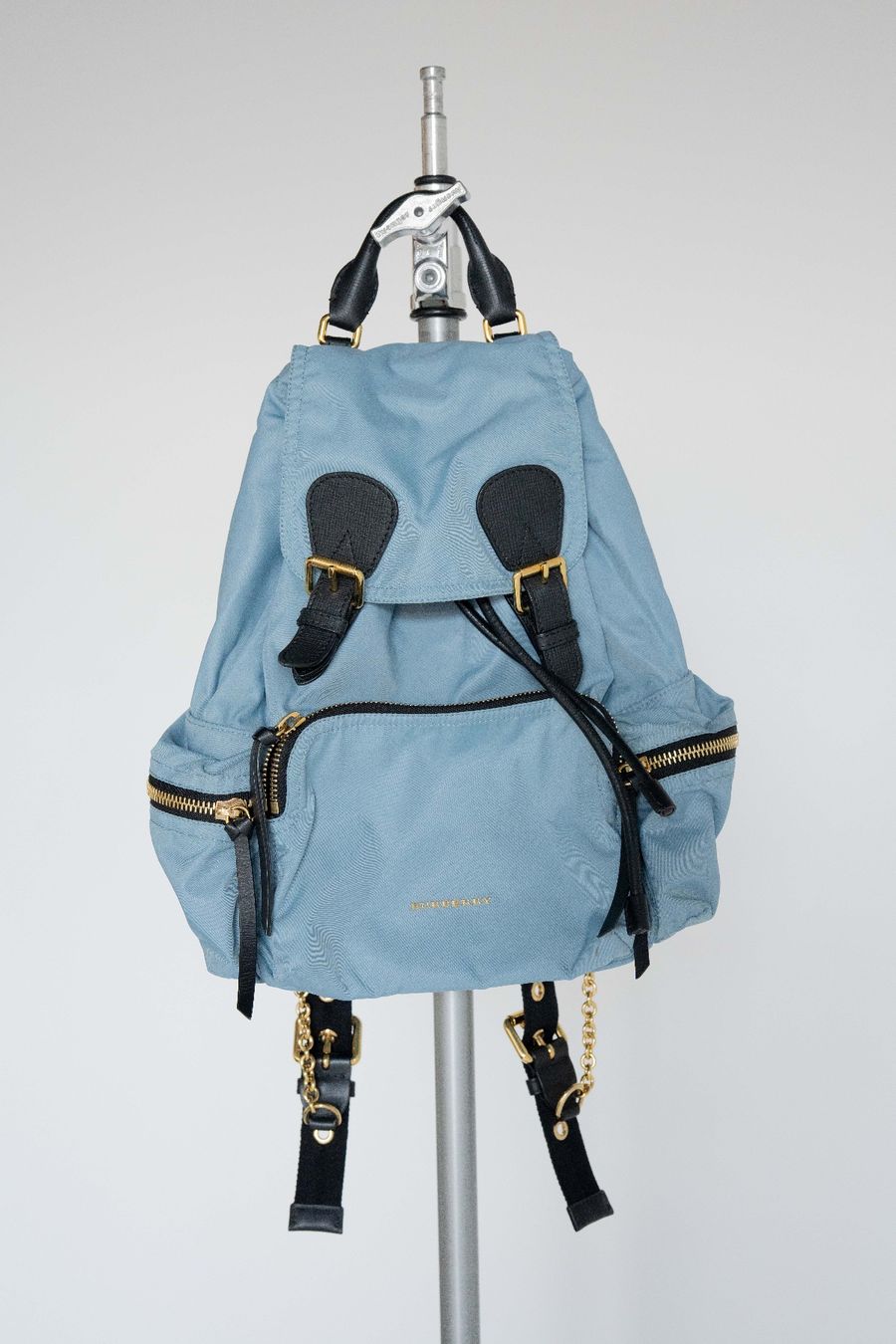 Burberry Zaini: Burberry Rucksack blau Nylon – Usato da Rüschlikon venduto da janepol