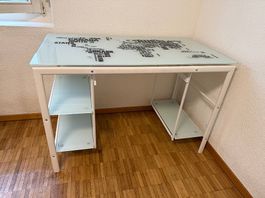 Kindertisch aus Glas