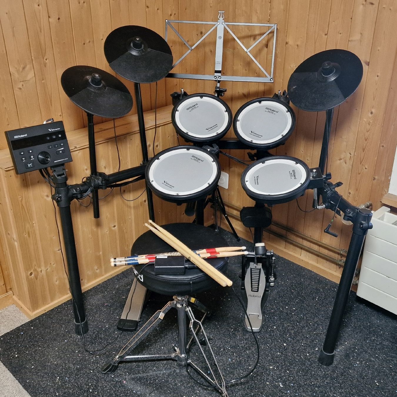 Roland Musikinstrumente: Roland V-Drums TD-07 E-Drum Set – Gebraucht aus Zuzwil BE von Fiu 1