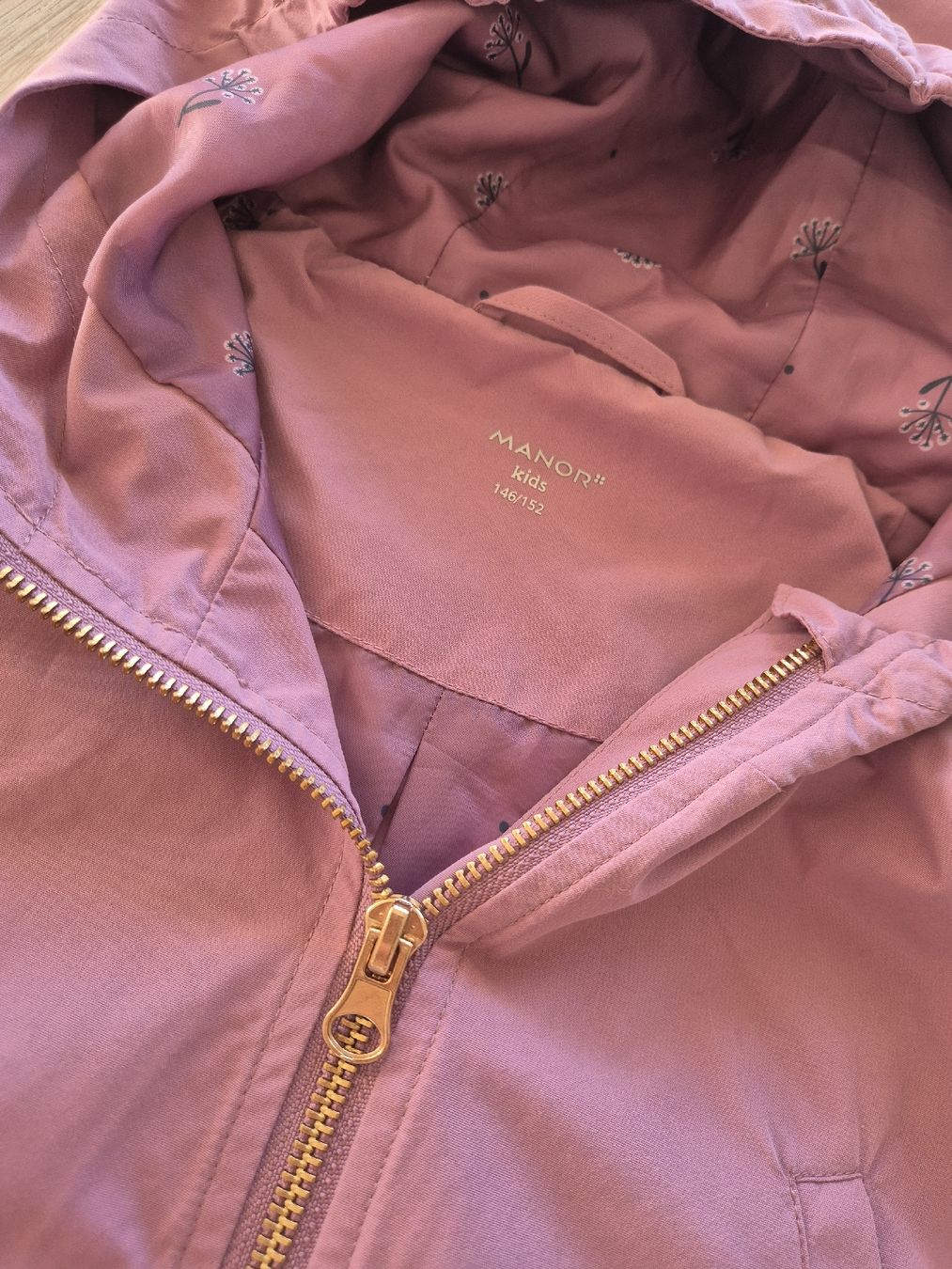 Jacken & Mäntel: Leichte Jacke 146-152 – Gebraucht aus Zizers von .sternli. 1