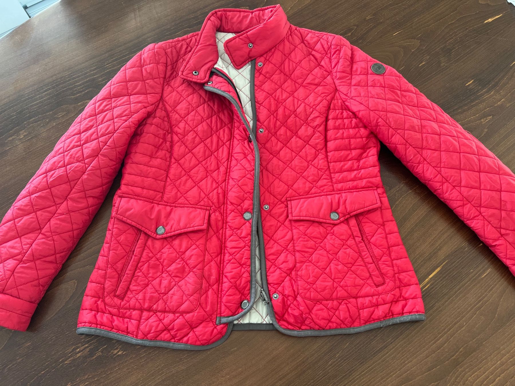 Gil Bret Vestes: Gil Bret- Steppjacke Grösse 42 – D'occasion à Ebmatingen par Mistelu