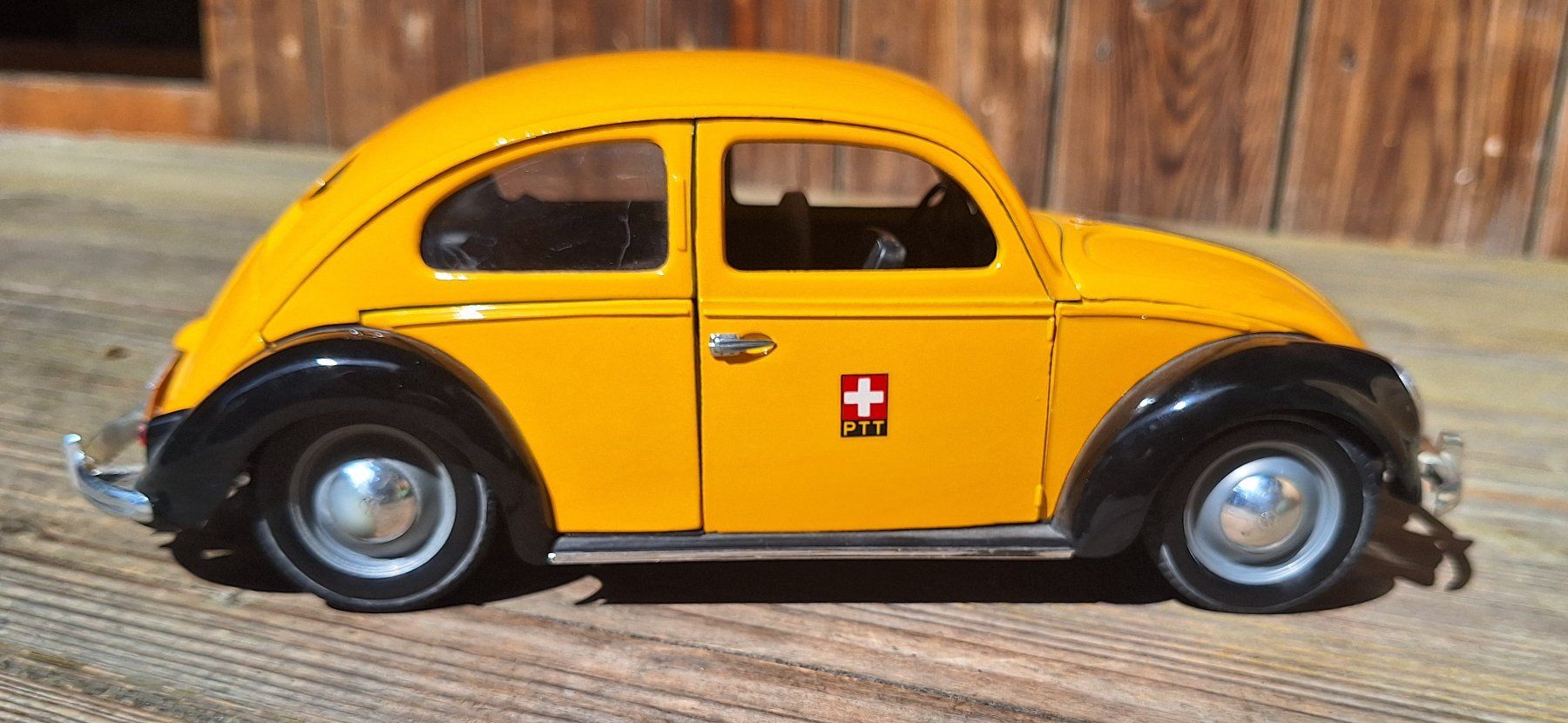 Solido Modellini d'auto: VW Käfer 1:17 Solido, Schweizer Post, Modellauto – Usato da Weinfelden venduto da JoeBaer