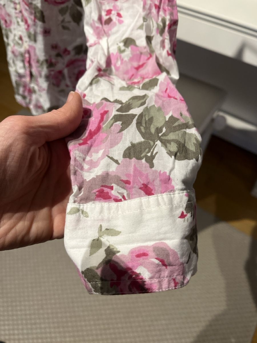 Benetton Camicette: Benetton Hemd, Rosenmuster, S – Usato da Solothurn venduto da Bobesch08 2