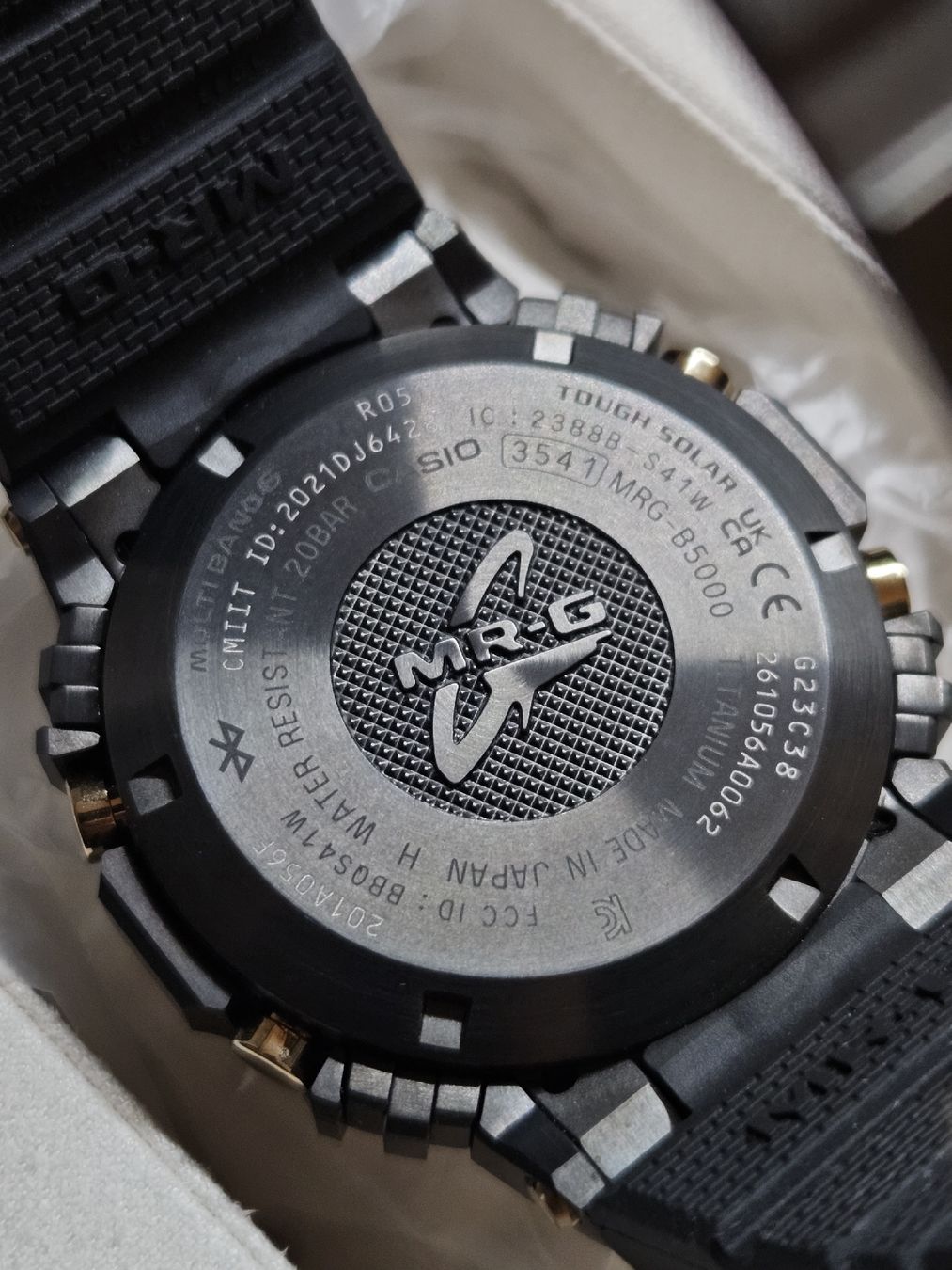 Casio Uhren: Casio MRG-B5000R-1DR + garantie – Neu (gemäss Beschreibung) aus Vevey von Photech 9