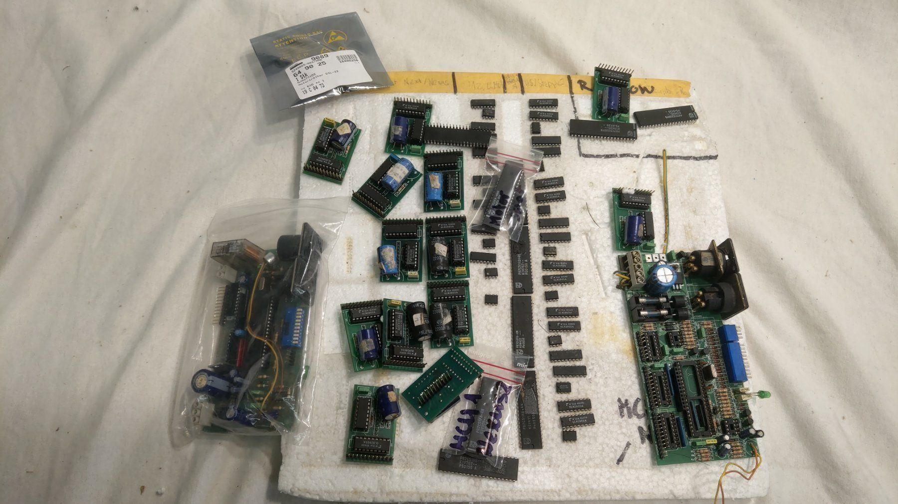Componenti elettronici: Grosses Movinghead Ersatzteilset (x660) – Nuovo (secondo la descrizione) da Däniken SO venduto da Profog1 3