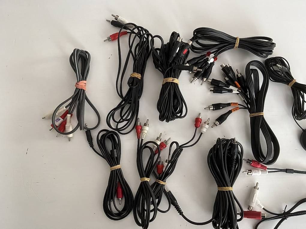 Cavi: Verschiedene Cinch-Kabel – Usato da Abtwil SG venduto da leon-77 1