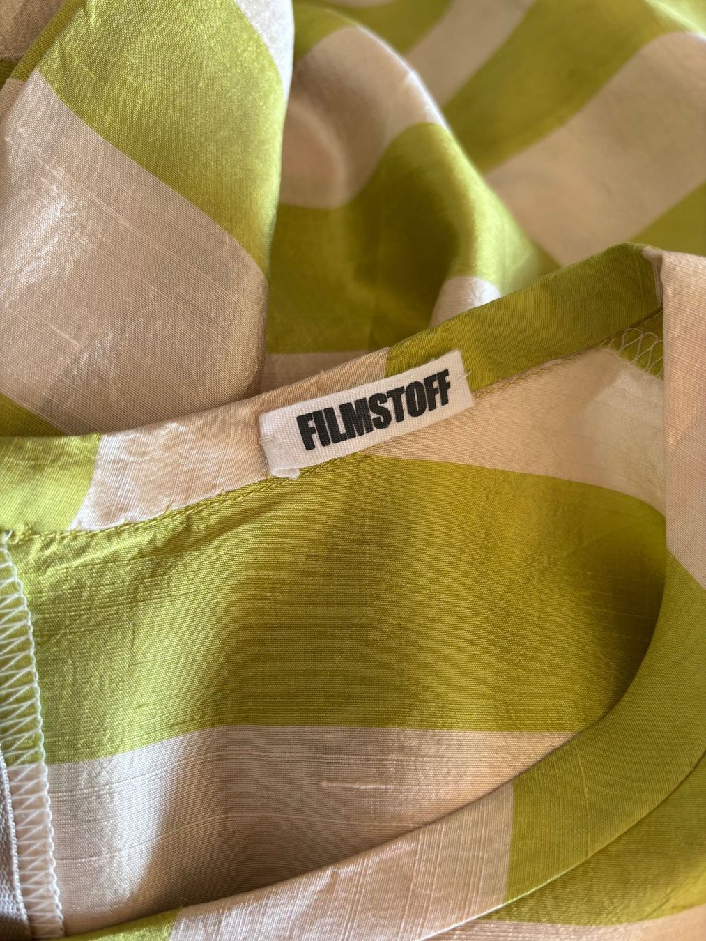 Vestiti: FILMSTOFF getreiftes Seidenkleid – Usato da Zürich venduto da missmodernage 5