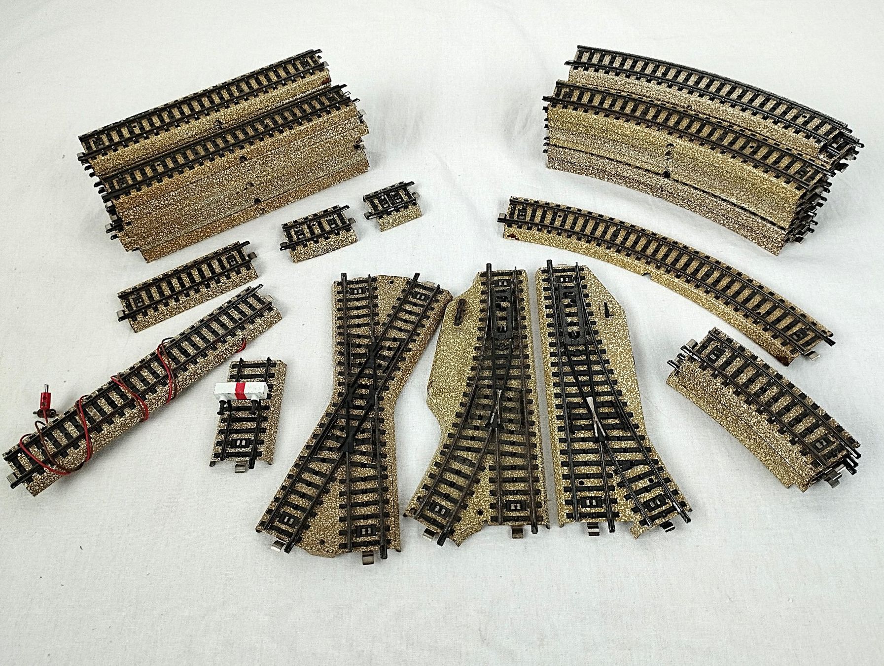 Märklin Modelleisenbahnen: MÄRKLIN H0 Geleise-Set – Gebraucht aus Schübelbach von Restwert_Schubelbach 1