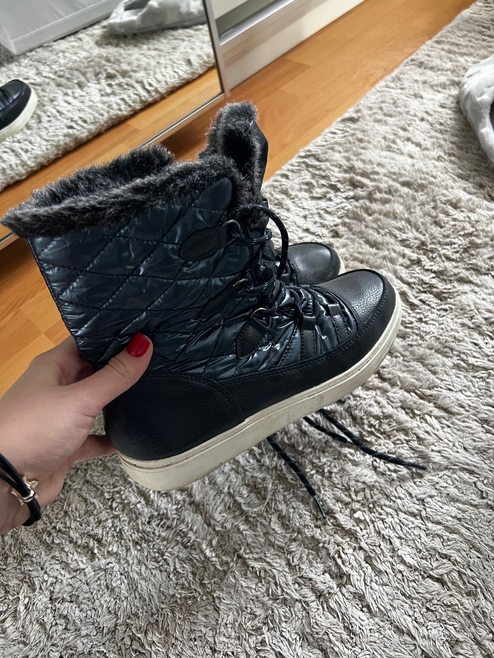 Scarpe da donna: Winter Boots – Usato da Baar venduto da Zlata1 1