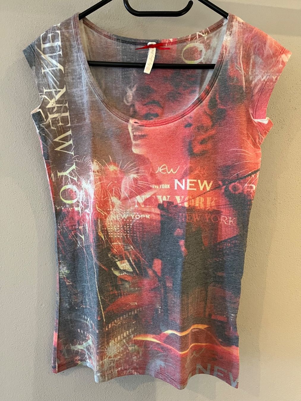 T-Shirts: Key Largo T-Shirt "Marylin" XS – Gebraucht aus Kreuzlingen von nic_mqj5