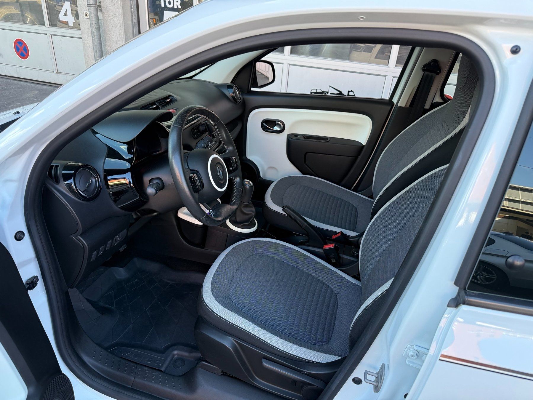 Renault Automobili: Renault Twingo 1.0 SCe 70 City – Usato da Adliswil venduto da RuckstuhlAdliswil 4