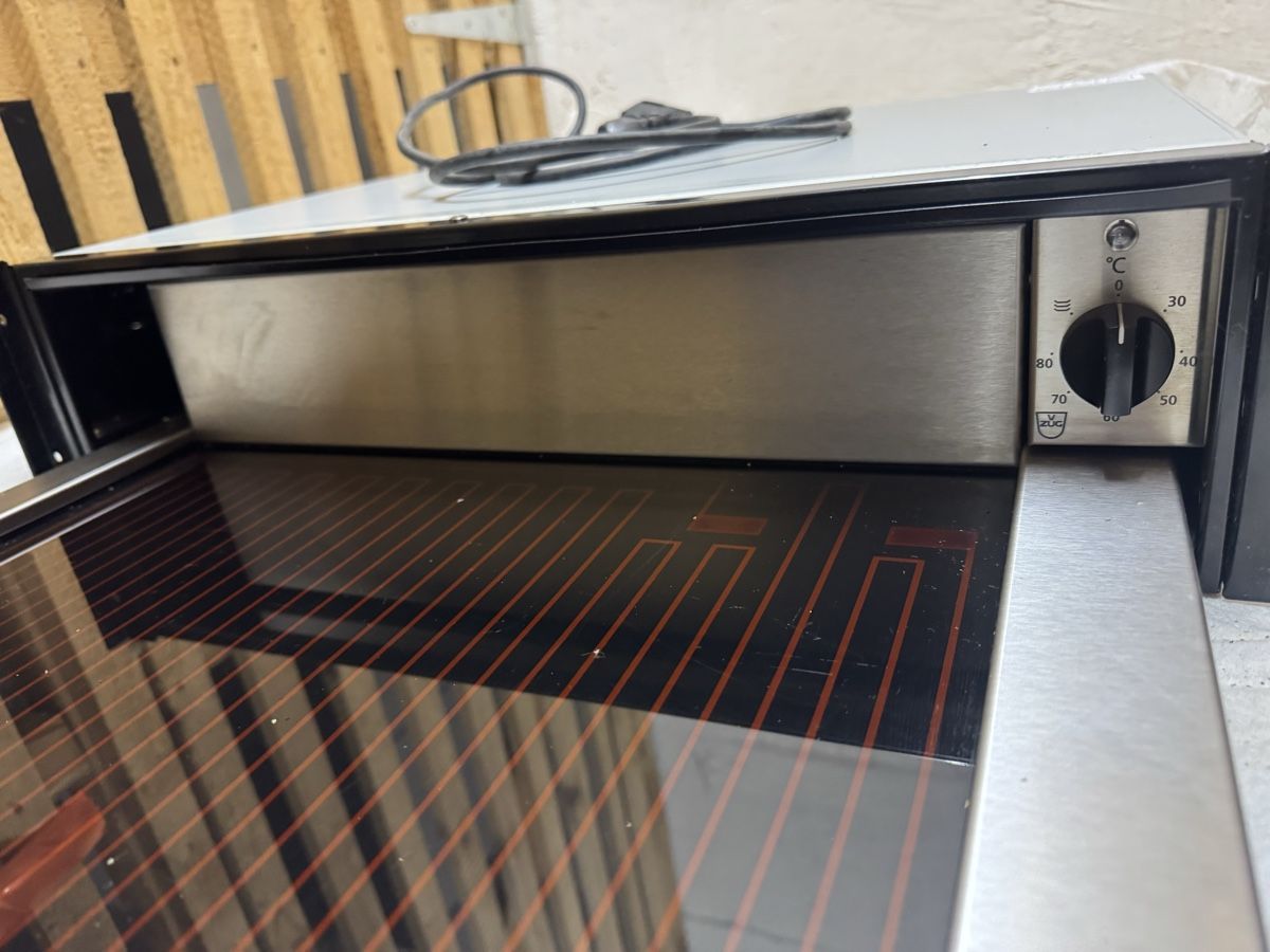 Elettrodomestici da cucina: ZUG Combiair XSE Backofen + Tellerwärmer – Usato da Niederrohrdorf venduto da S.Hubar 6