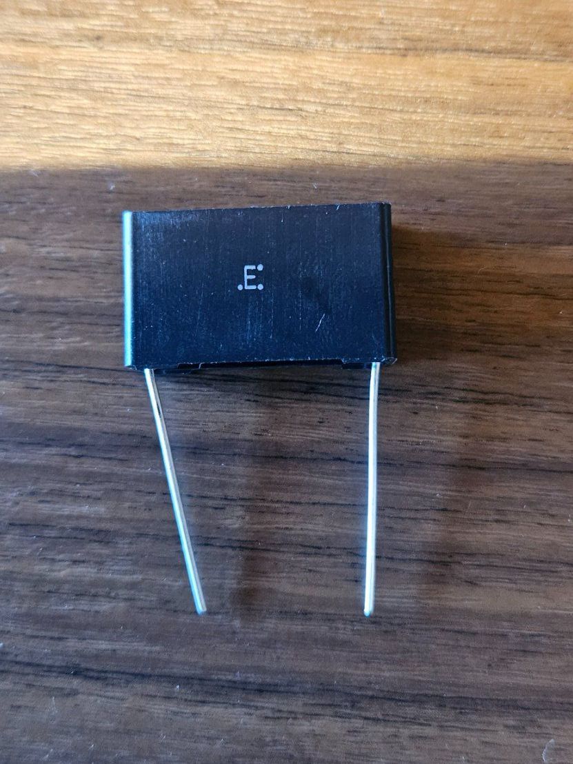 Panasonic Componenti elettronici: ECQUA 474 Kondensator, radial, 470nF, 275VAC – Nuovo (secondo la descrizione) da Lenk im Simmental venduto da oli66661 1