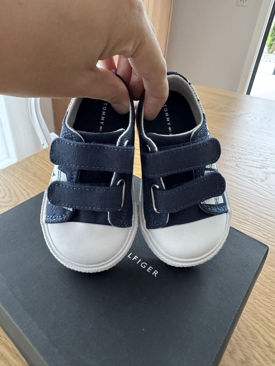 Tommy Hilfiger Scarpe per ragazzi: Tommy Hilfiger Sneaker Baby NEU – Nuovo e nell'imballaggio originale da Luzern venduto da raquel.m 2