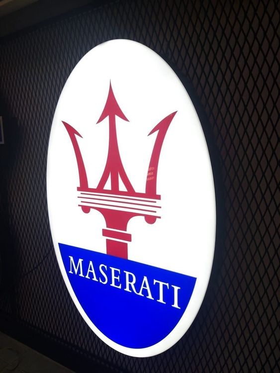 Maserati Led Leuchtschild | Mega Geschenk-Idee für Ehemann (Neu und ...