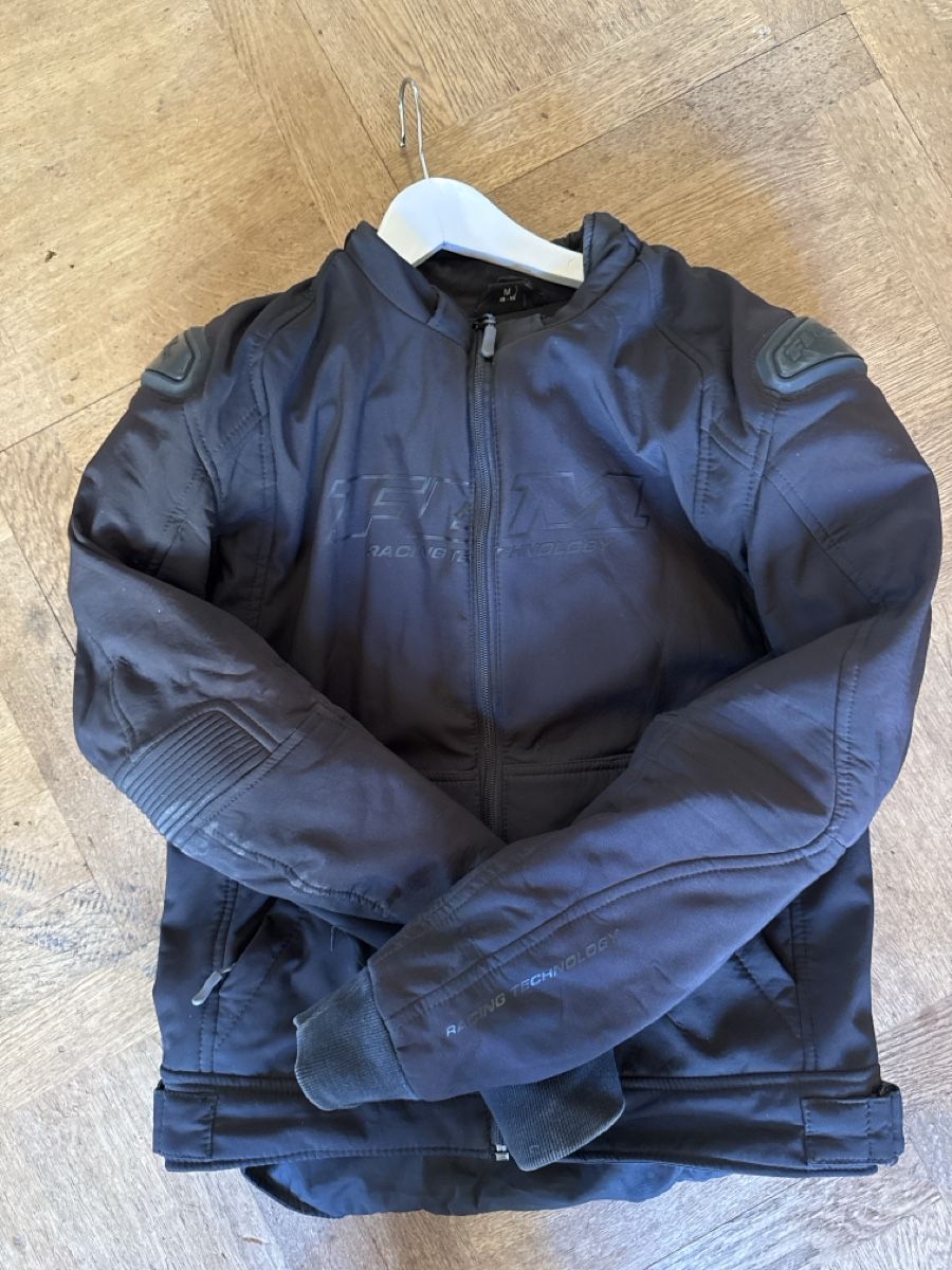 FLM Giacche: FLM Motorradjacke Grösse M – Usato da Horgen venduto da Basil.Morini