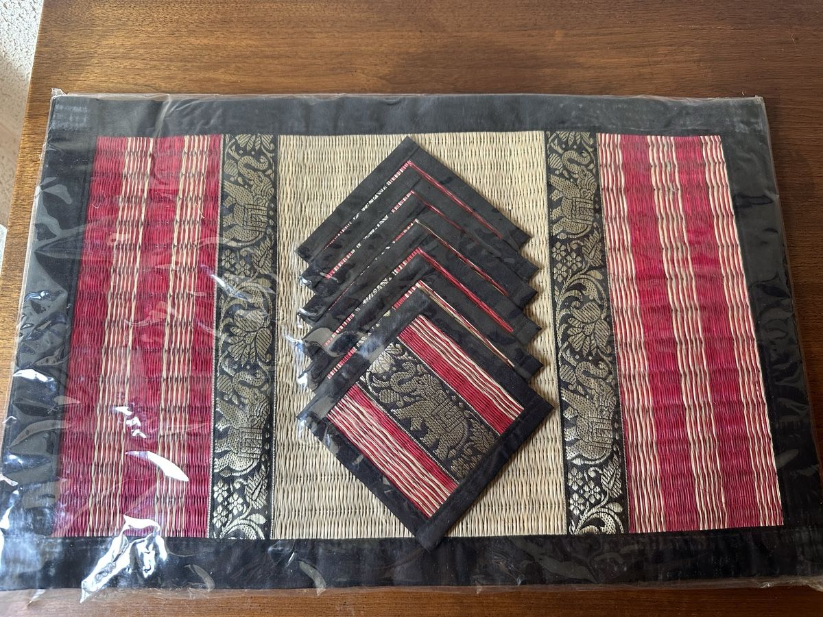 Geschirrsets: Set de table – Neu (gemäss Beschreibung) aus St-Maurice von Gigione01