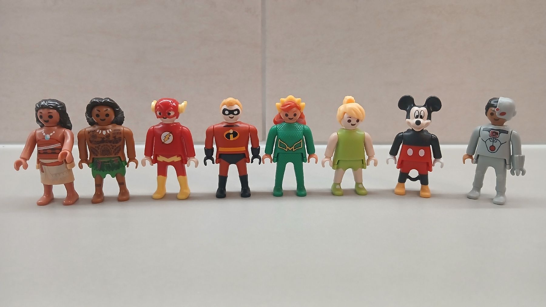 Playmobil Giocattoli: playmobil figurines kinder – Usato da Romainmôtier venduto da PanPan