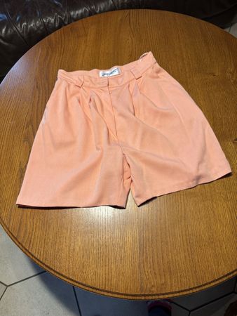 Short dame