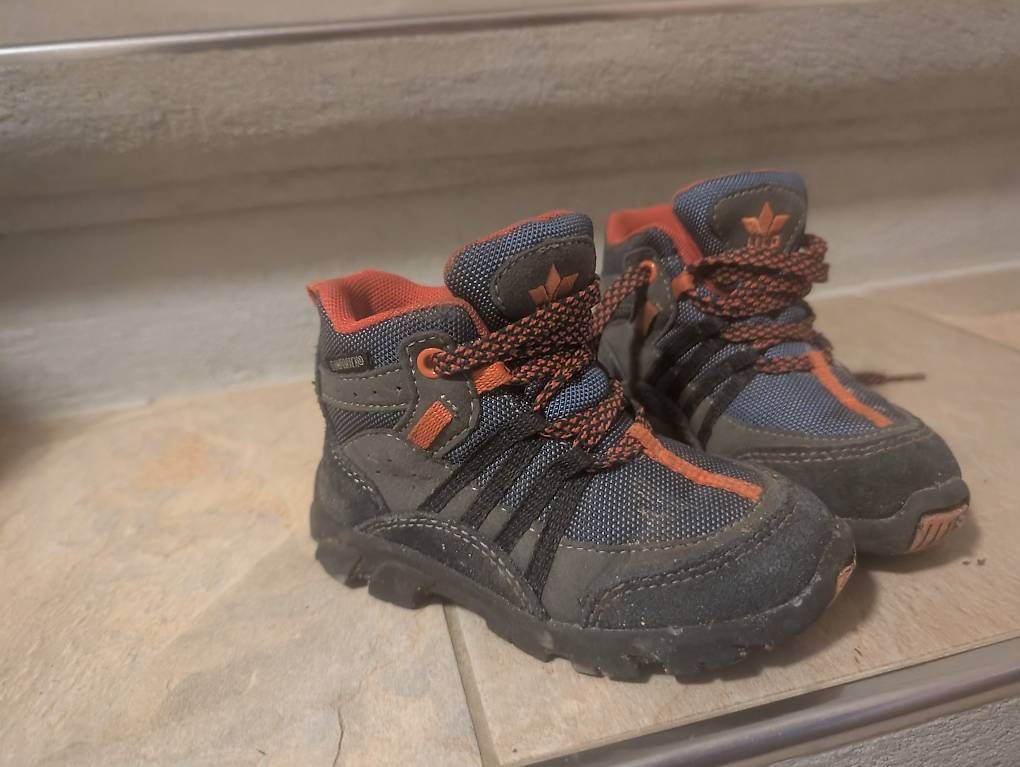Scarpe per ragazzi: Chaussures de marche enfant  – Usato da Ménières venduto da missalamasse 1