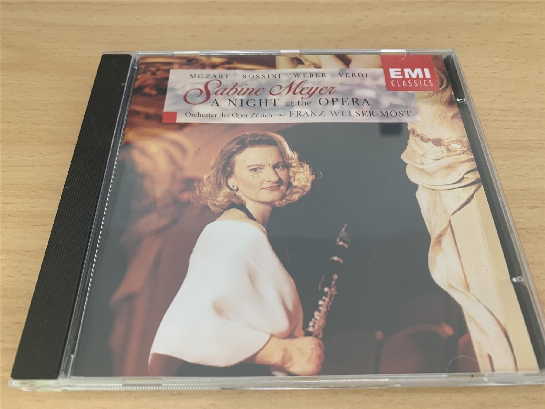 CD: Sabine Meyer – A Night At The Opera – Usato da Rikon im Tösstal venduto da Alpenmutz