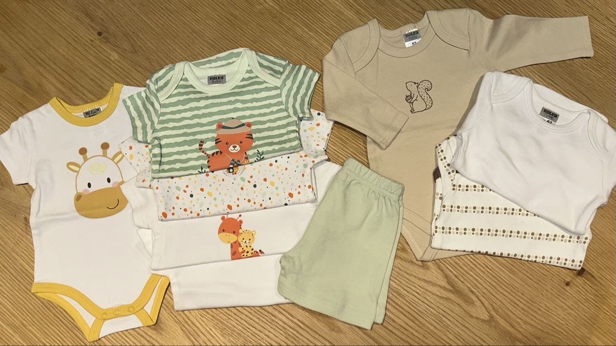 Lotti & Set di vestiti: Babykleider Grösse 62 – Nuovo (secondo la descrizione) da Spiez venduto da Brnas 1