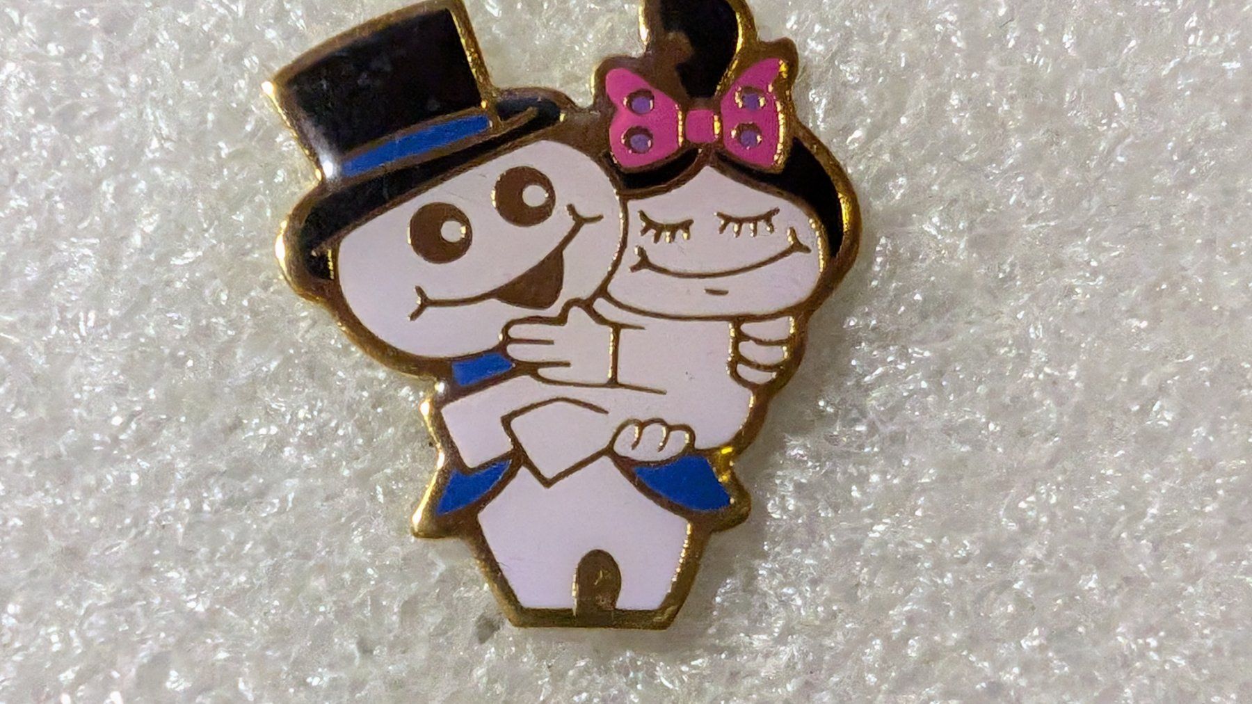 Placchette & Badge: Ansteckpin 209: Maga Bio – Usato da Oppligen venduto da Pin-Fall-Shop