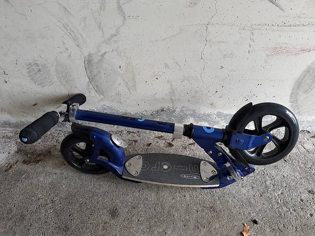 Micro Kickboard: Micro Flex 200 Scooter / Trottinett blau – Usato da Maseltrangen venduto da Adrian2889