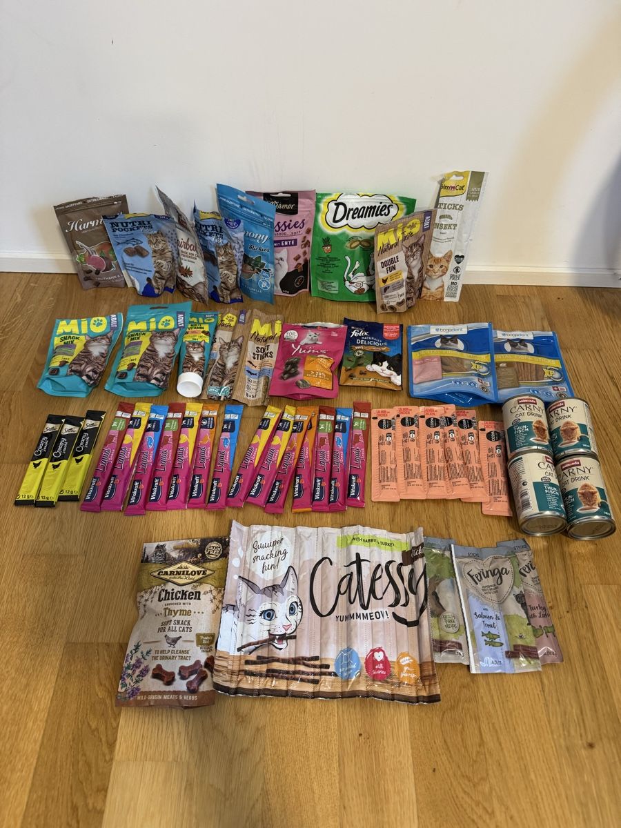 Futter: Grosses Katzenfutter und Snack Konvolut gemischt – Neu (gemäss Beschreibung) aus Zürich von wtpooh