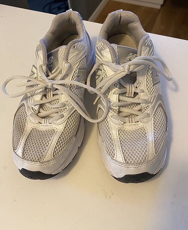 New Balance Scarpe da donna: New Balance Sneaker Grösse 39,5 – Usato da Suhr venduto da noa_7n9c