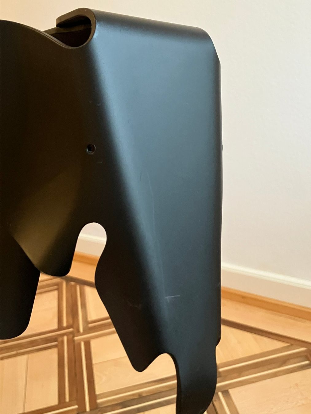 Vitra Tabourets: Vitra - Elephant Eames small - schwarz - neuwertig – D'occasion à St. Gallen par eva_2sc2 2