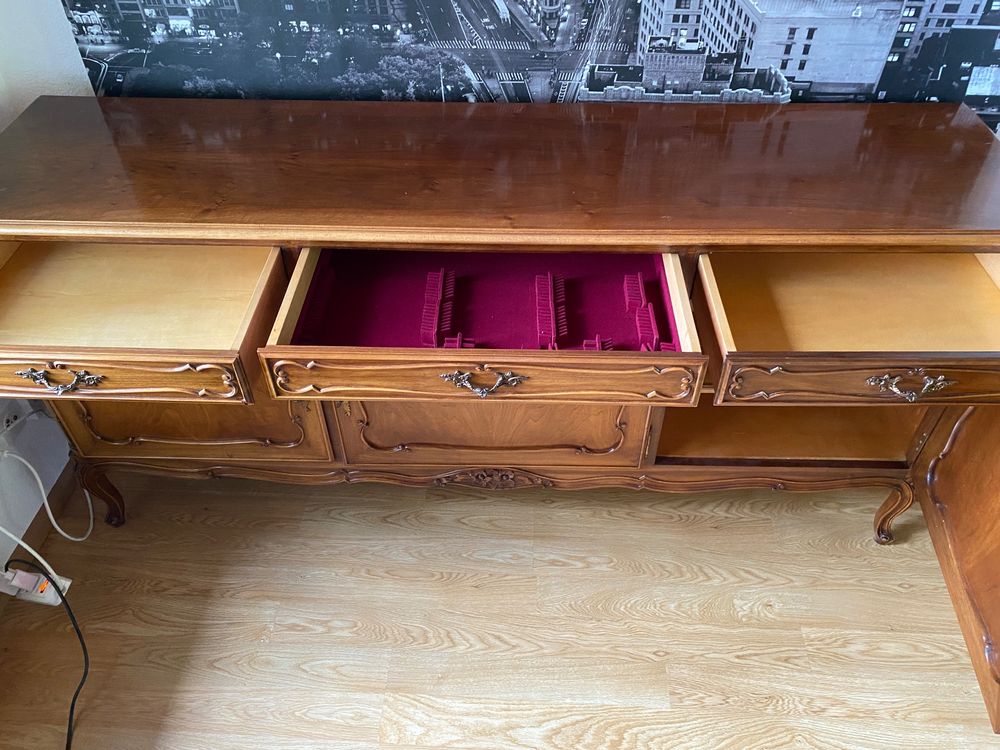 Commodes: Elegantes französisches Sideboard aus Kirschbaumholz – Klass – D'occasion à Bettingen par siw_ykn7 1