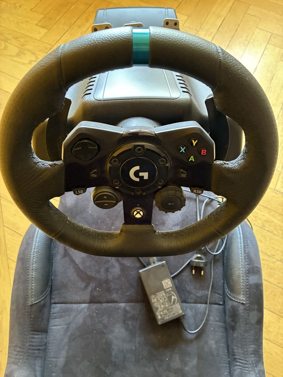 Systèmes de contrôle: Playseat Evolution Logitech G29 Wheel Pedals Used – D'occasion à Zürich par CasparHonegger.3000 2