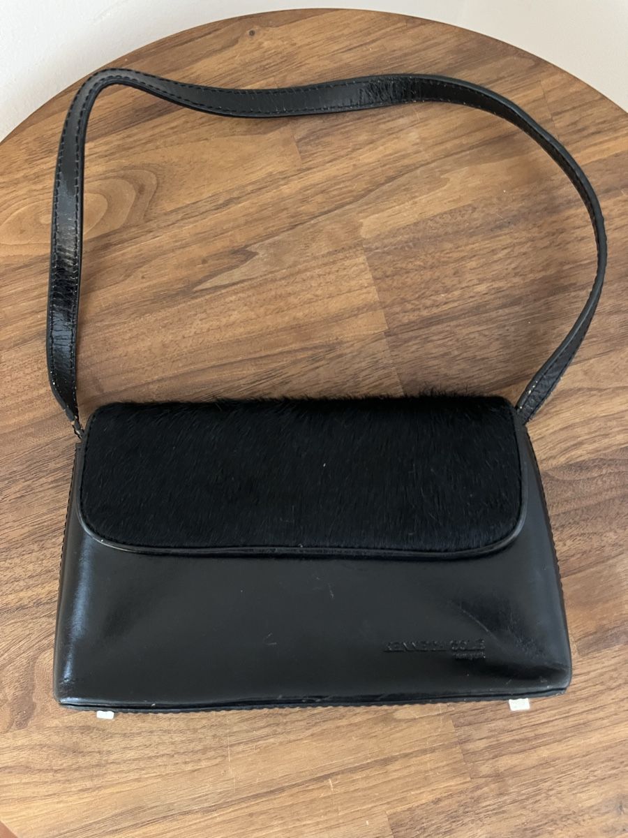 Taschen für Damen: Schwarze Handtasche von kenneth cole – Gebraucht aus Zürich von LemonadeZH