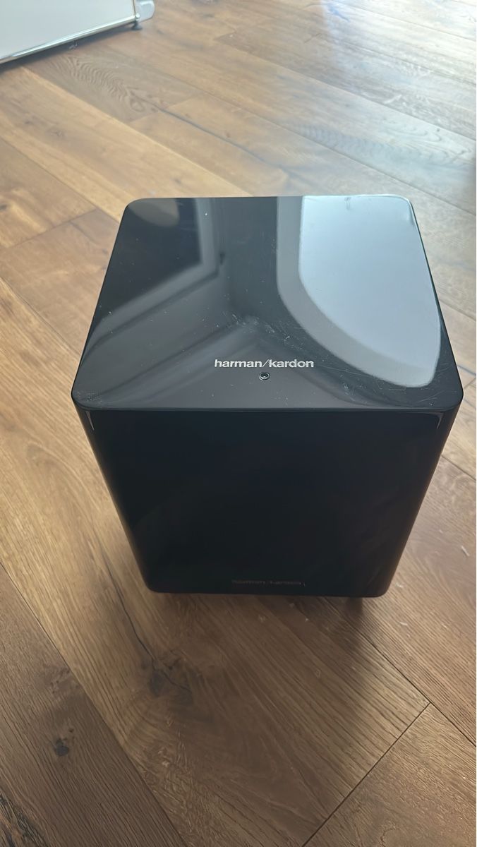 Harman-Kardon Casse acustiche: Harman Kardon Subwoofer schwarz gebraucht – Usato da Unterägeri venduto da Mercedes-Benz2012