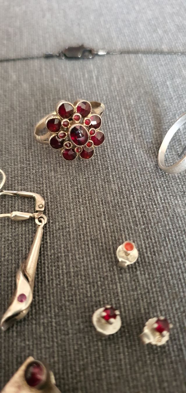 Sonstiger Schmuck: Schmuck Konvolut Ringe Ohrstecker Kette  – Gebraucht aus Winterthur von LaRoque 3