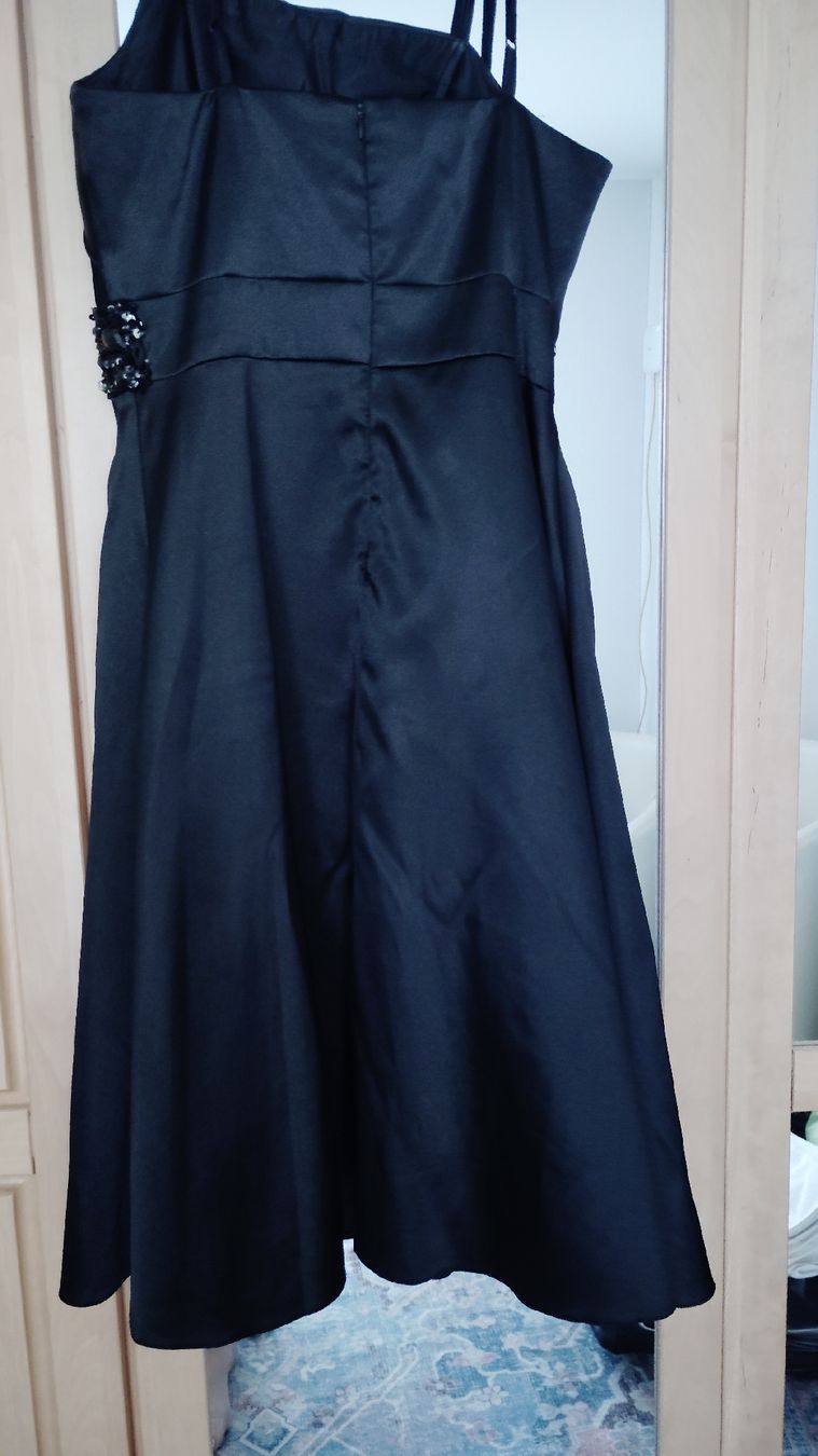 Vestiti: Schwarzes Cocktailkleid aus 100 % Polyester – Nuovo (secondo la descrizione) da Spreitenbach venduto da ludwigmaira 2