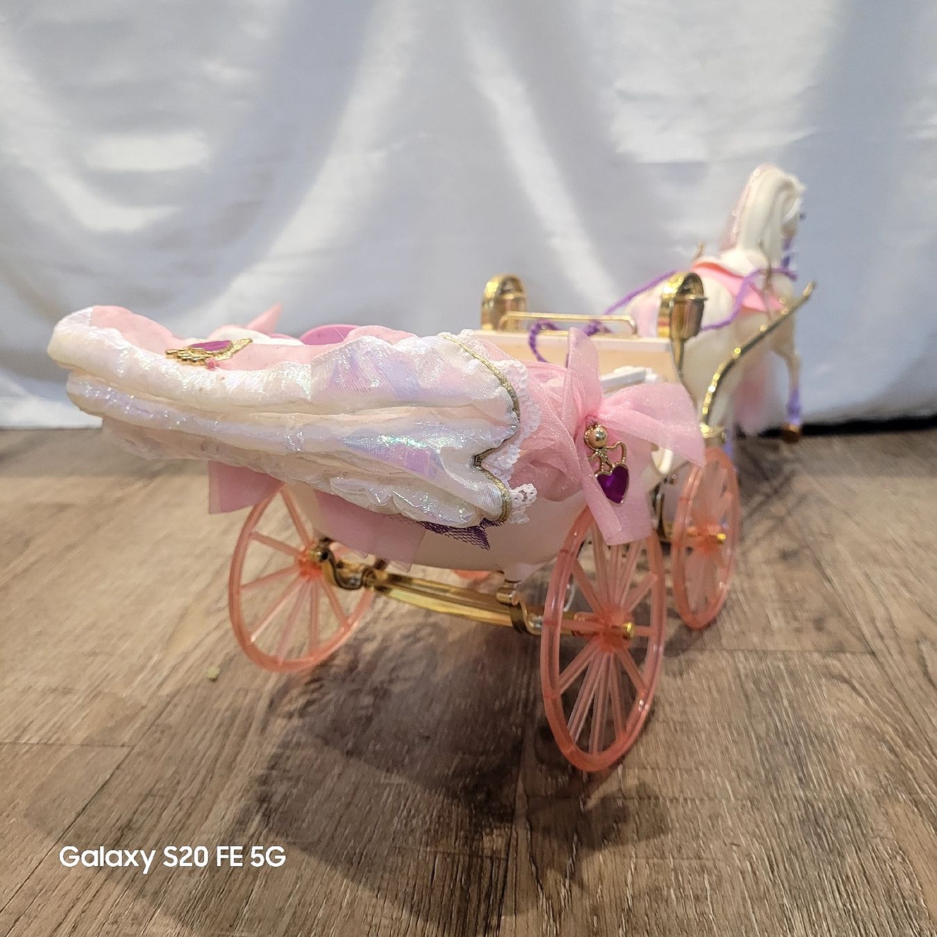 Giocattoli: Barbie Pferd Zauberherzchen mit Kutsche – Usato da Niederbuchsiten venduto da klengyel 3