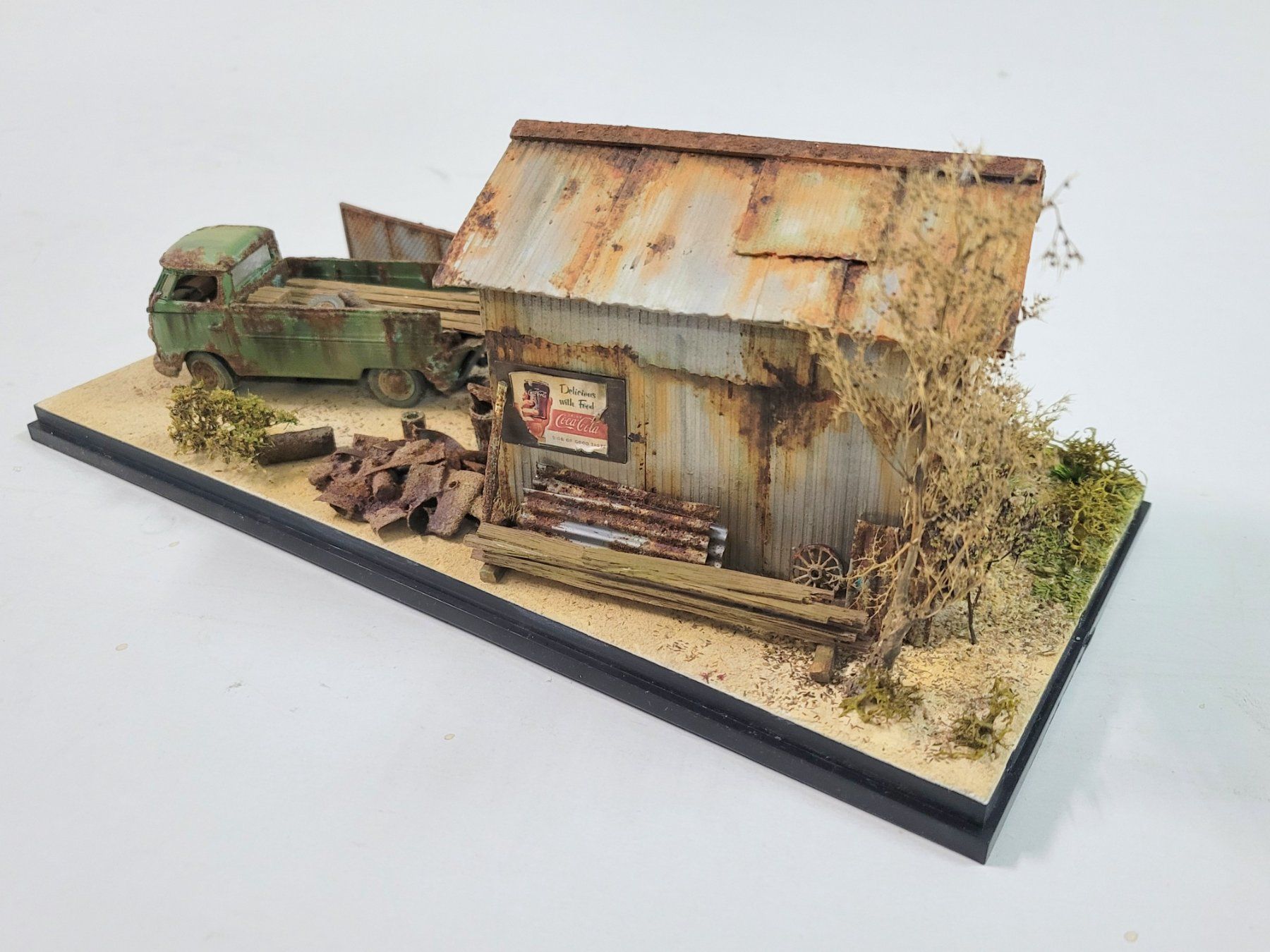 Schuco Modellini d'auto: VW T1 1:43 / Diorama – Usato da Reinach AG venduto da airbrusher01 4