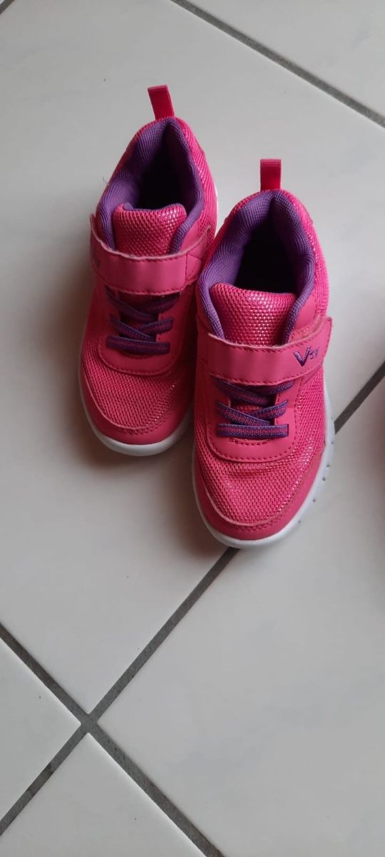 Schuhe für Mädchen: Mädchen Schue - Gr. 28 - 2 Paar – Gebraucht aus Grenchen von lia51 2