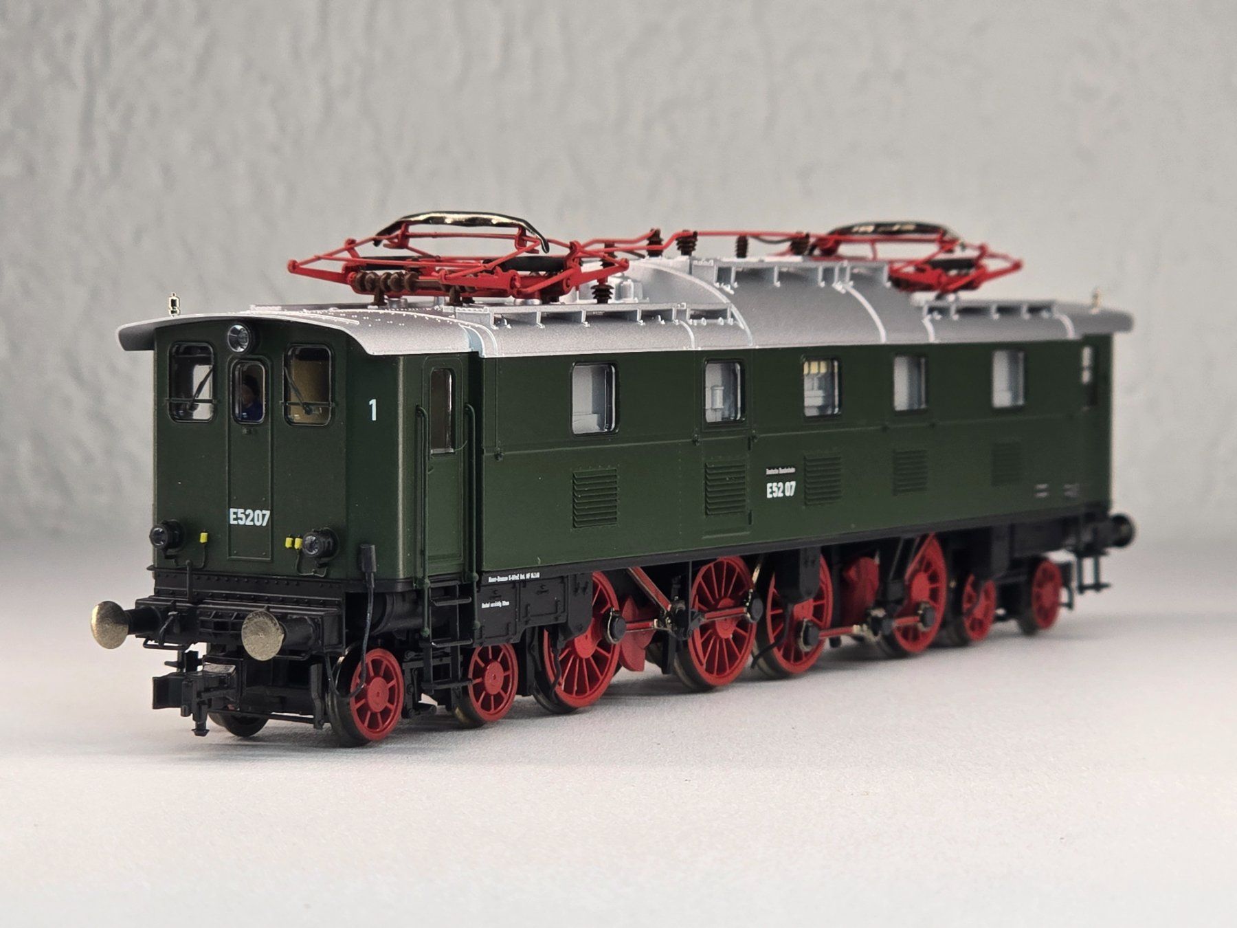 Fleischmann Modellini di ferrovie: Fleischmann 435201, DB, E 52, mit Schnittstelle, Neu – Nuovo e nell'imballaggio originale da Kloten venduto da Nicola2 1
