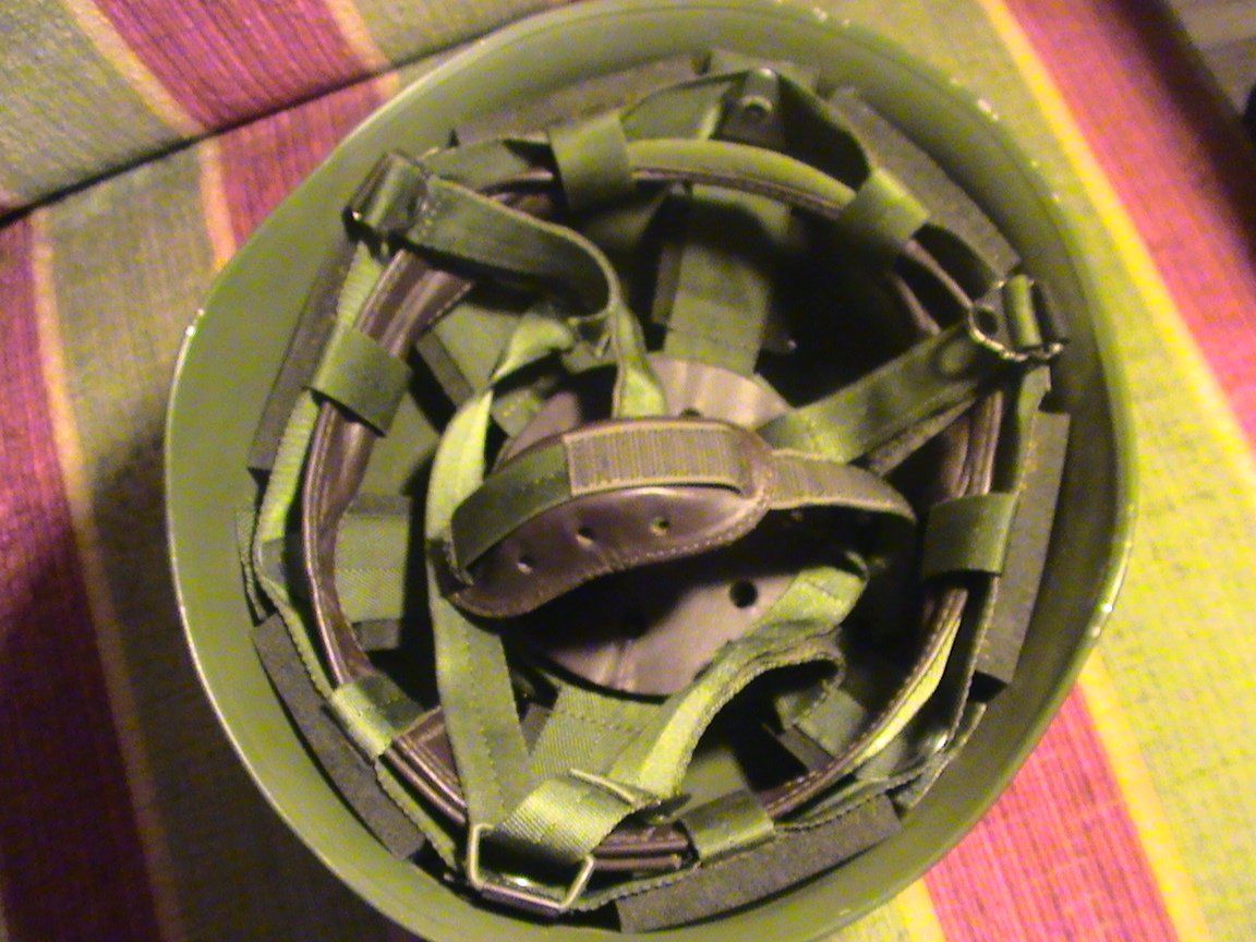 Uniformes & Effets: Fallschirmjäger Stahlhelm Frankreich – D'occasion à Weite par Siempre6 1