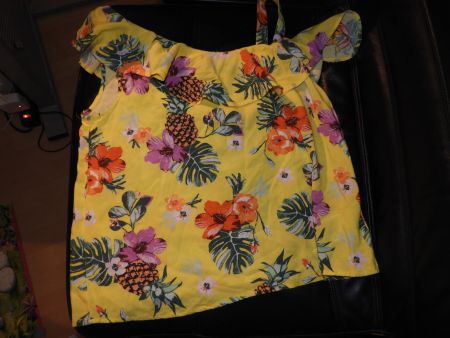 Asymmetrisches Mädchen Top mit Blumenprint Gr. 158/164