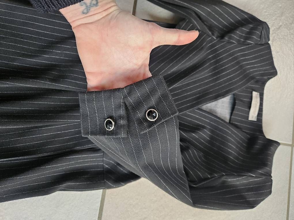 Vestiti: Robe portefeuille Rinascimento – Usato da Vétroz venduto da sas_yln5 1